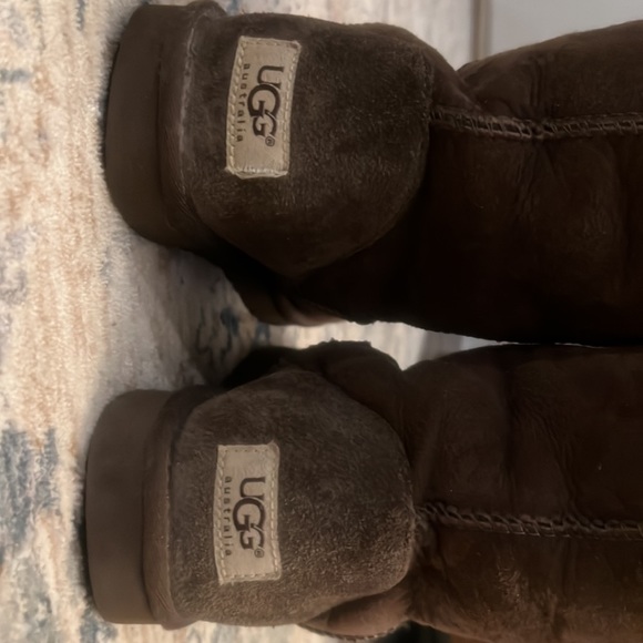 UGG Australia classic boots -size US 7